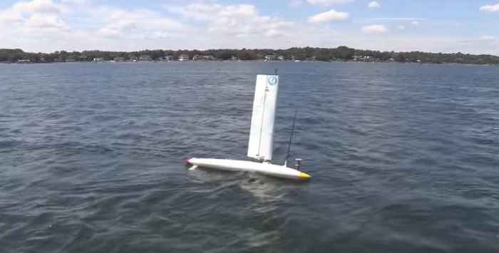 drone submarino lanza drone volador