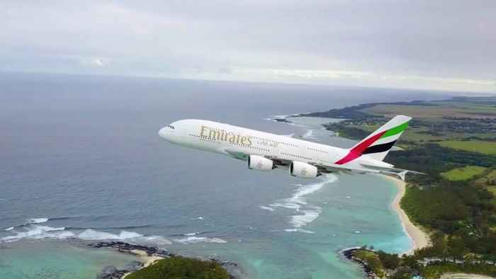 drone filma un Airbus A380 en Isla Mauricio