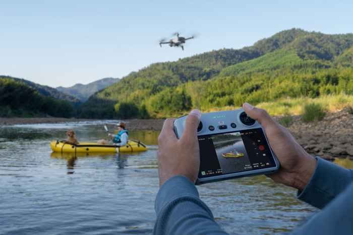 DJI Mini 3 Fly More Combo con DJI RC 