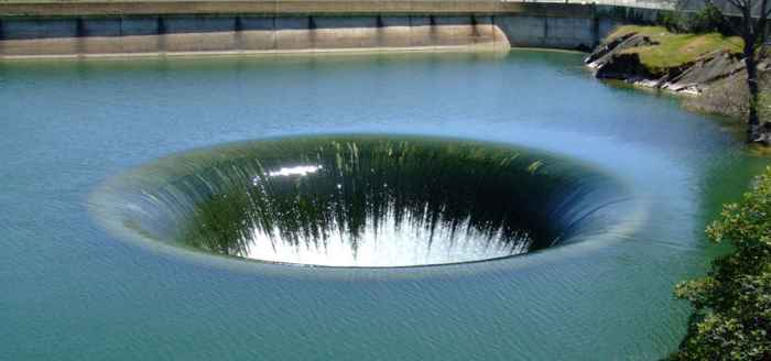 Glory Hole del lago Berryessa, California