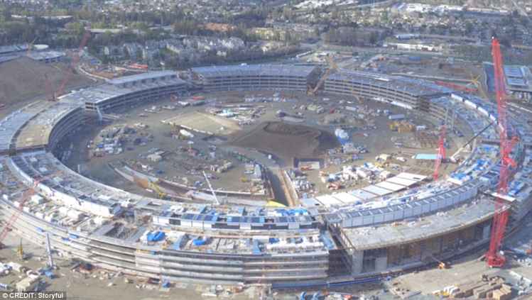 edificio del campus de Apple desde un drone edificio del campus de Apple desde un drone