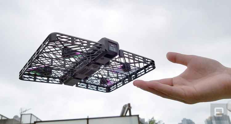 el drone Hover Camera te sigue