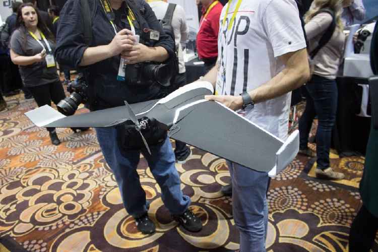 Parrot Disco drone presentado en el CES